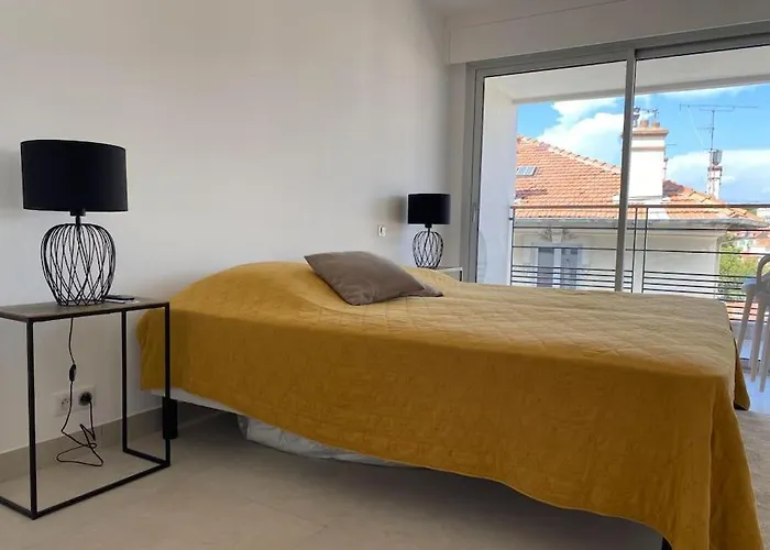 Paca Properties -Ec14- Appartements T2 - Cannes